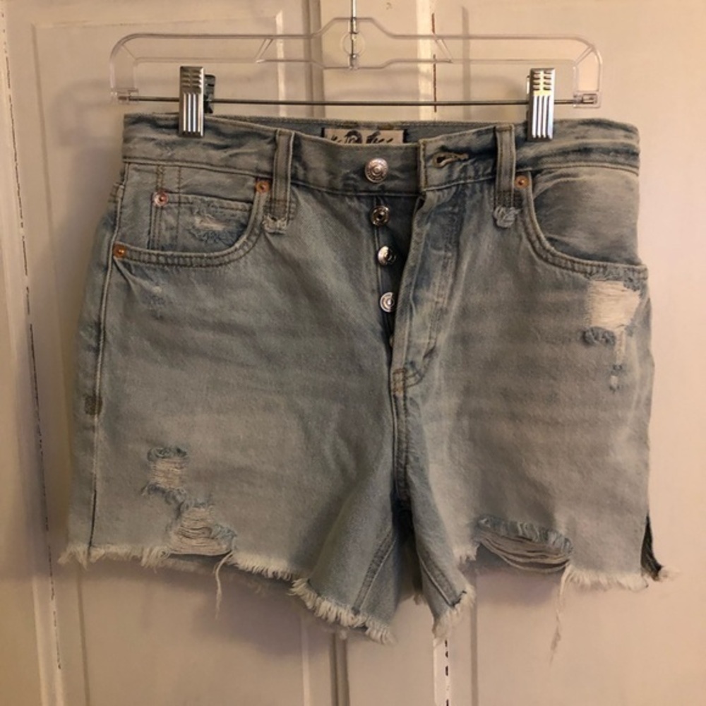Free People Shorts Denim Jeans light Blue Distressed